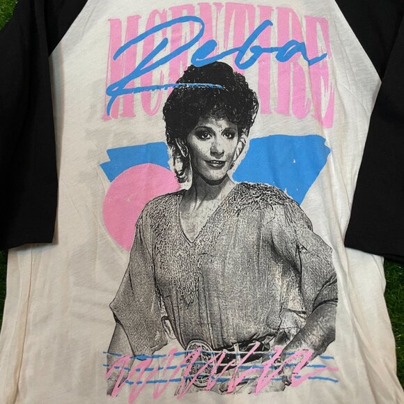 Reba Mcentire Don’t Let Me Down 2023 Tour Long Sleeve T-shirt size Small - Picture 2 of 5